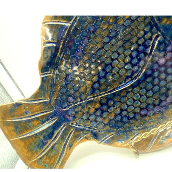 Handmade Studio‎ Ceramic Art Pottery Blue Fish Serving Plate Trinket dish SIGNED - Picture 4 of 9